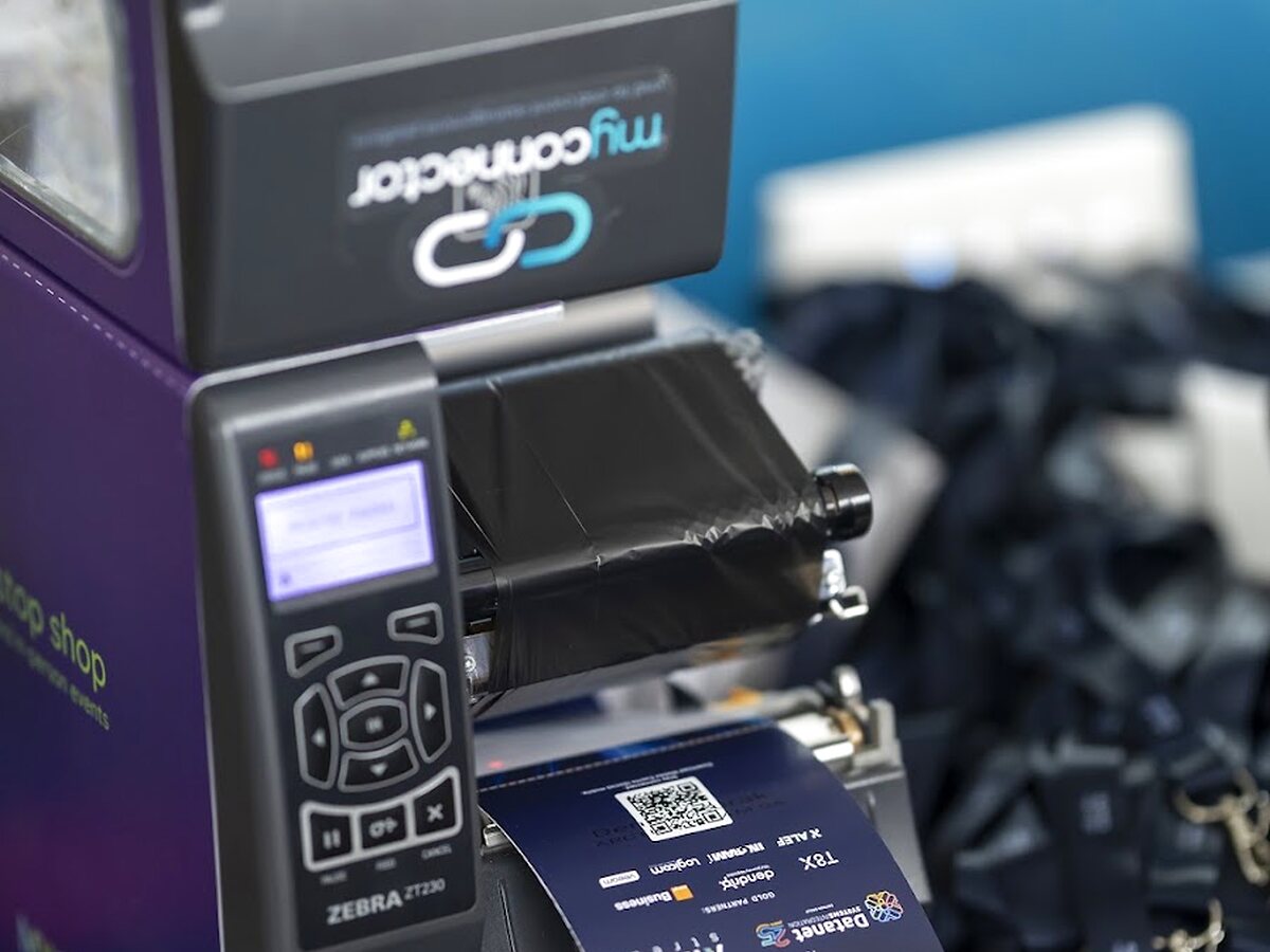 Badge printing and scanning hardware used with MyConnector.