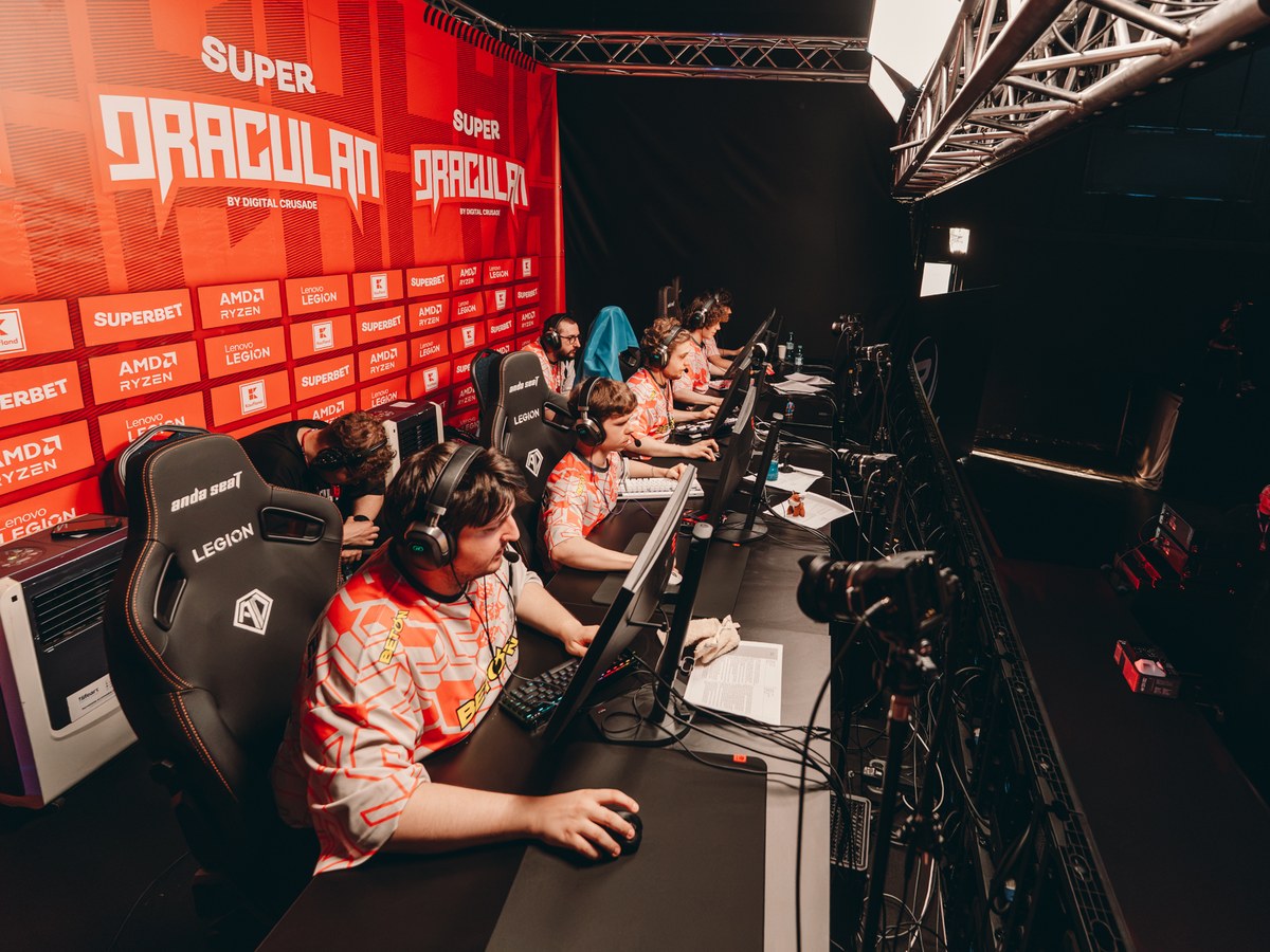 Players competing at RESPAWN